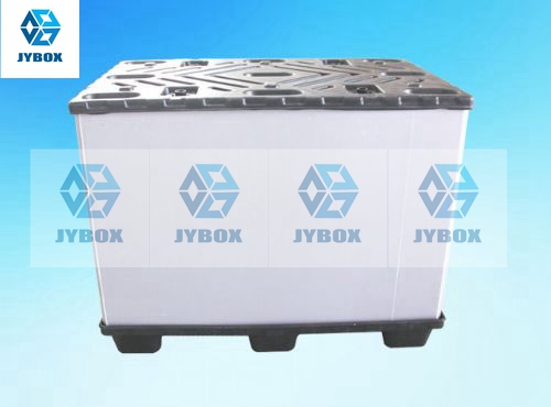 中空板圍板箱與普通圍板箱之間有什么區別？